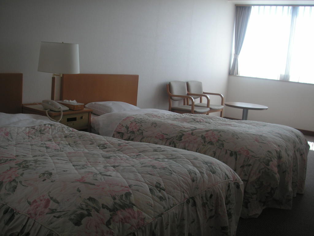 Yu Paradise Sakura Hotel Sakura  Bilik gambar