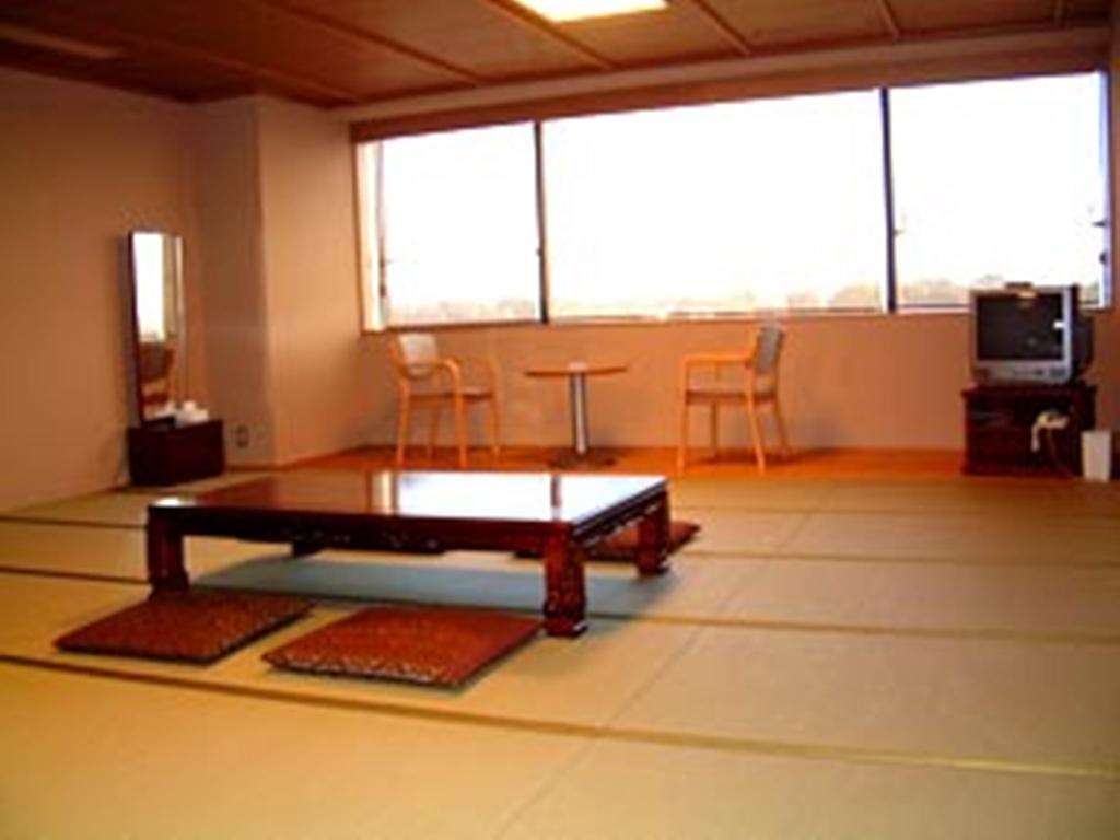 Yu Paradise Sakura Hotel Sakura  Bilik gambar